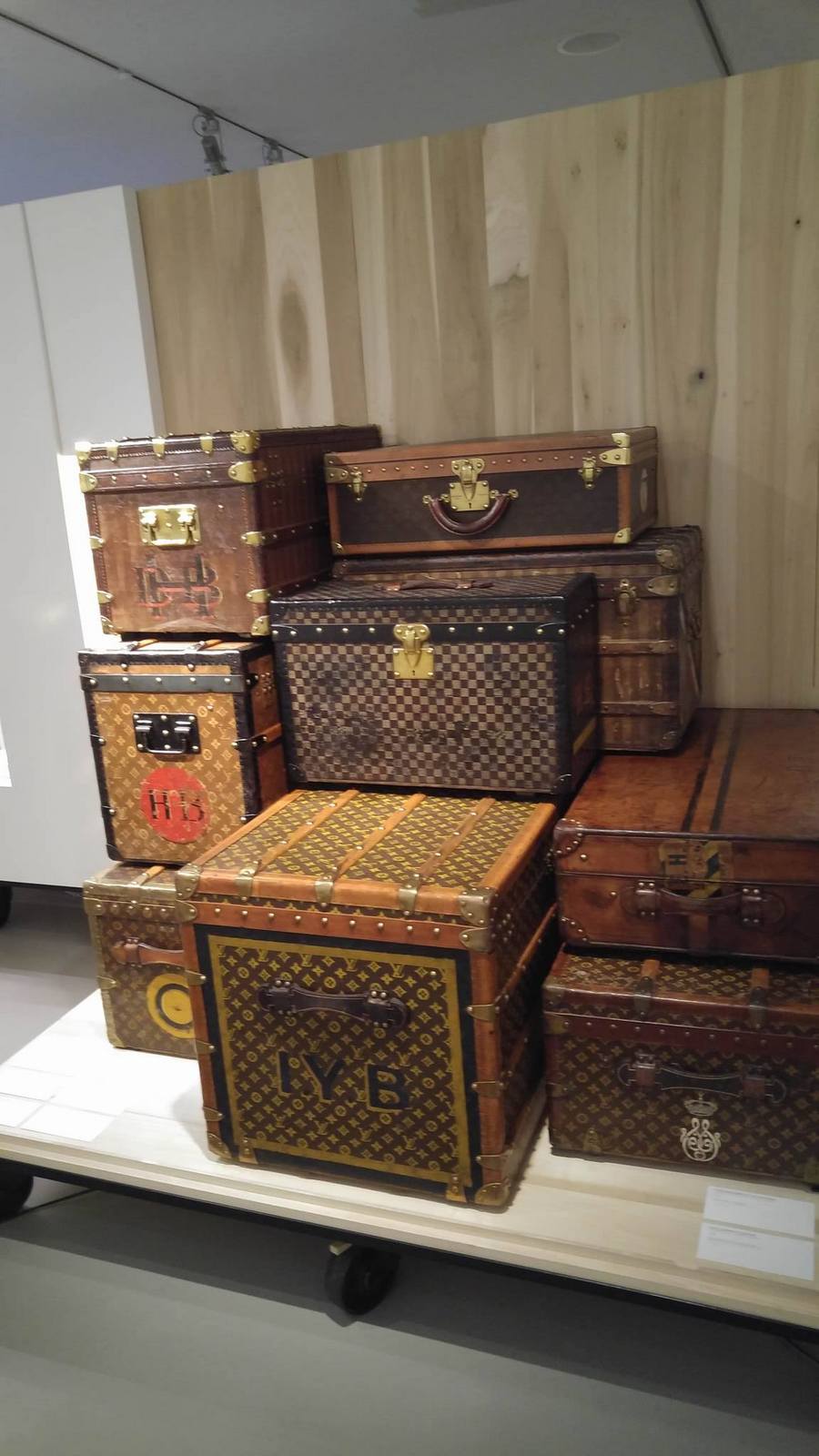 Louis Vuitton Book: 100 Legendary Trunks For Sale at 1stDibs