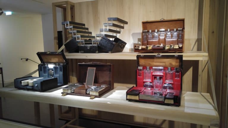 18 Rue Louis Vuitton 92600 Asnières Sur Seine Visite de la galerie Louis Vuitton d'Asnières | Barbatrucs